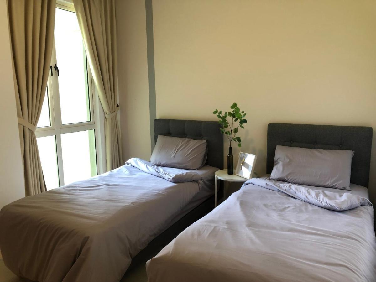 Santubong Suites B Just Like Home Damai Kuching Eksteriør billede