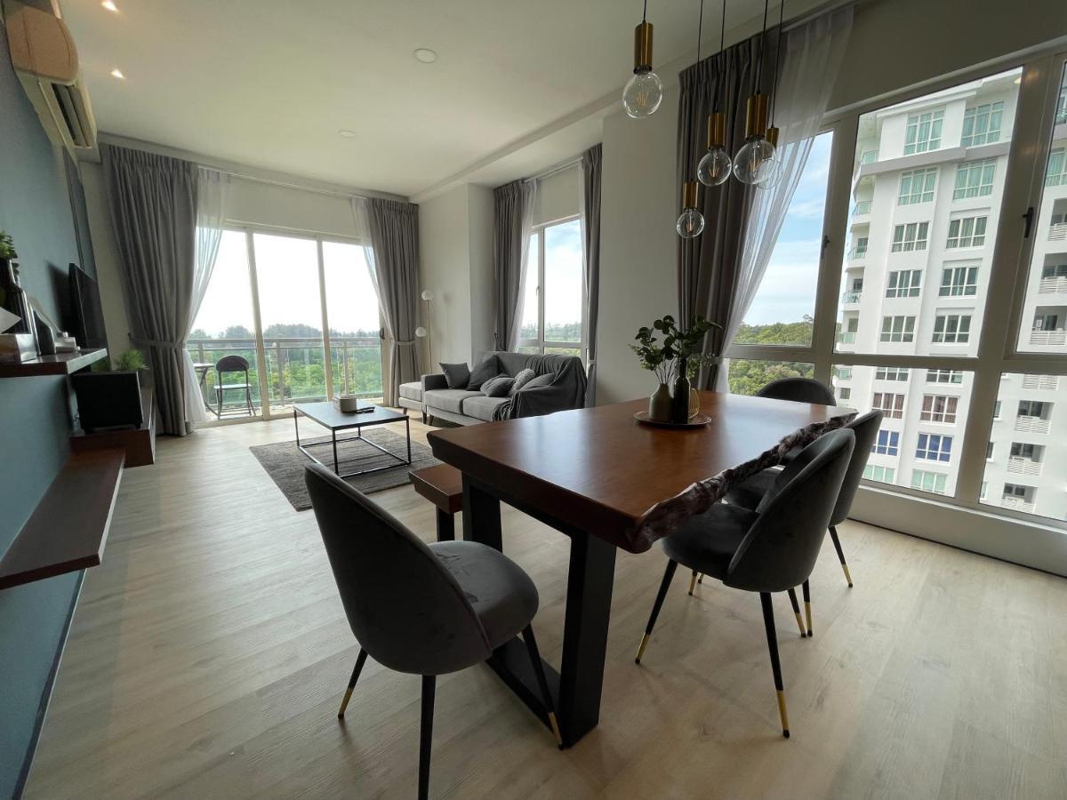 Santubong Suites B Just Like Home Damai Kuching Eksteriør billede