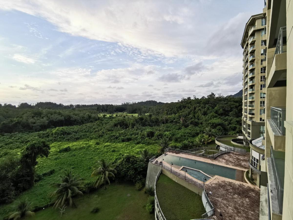 Santubong Suites B Just Like Home Damai Kuching Eksteriør billede