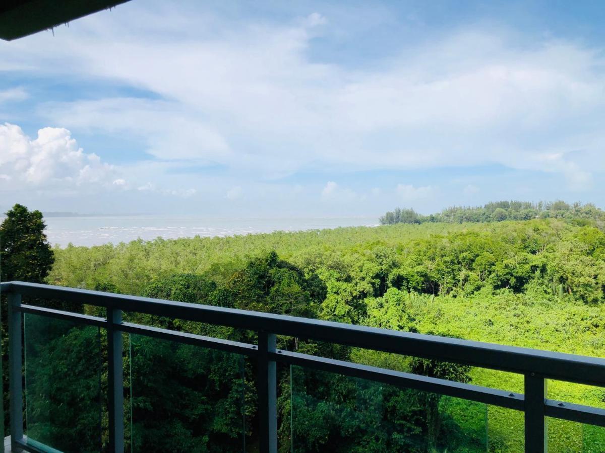 Santubong Suites B Just Like Home Damai Kuching Eksteriør billede