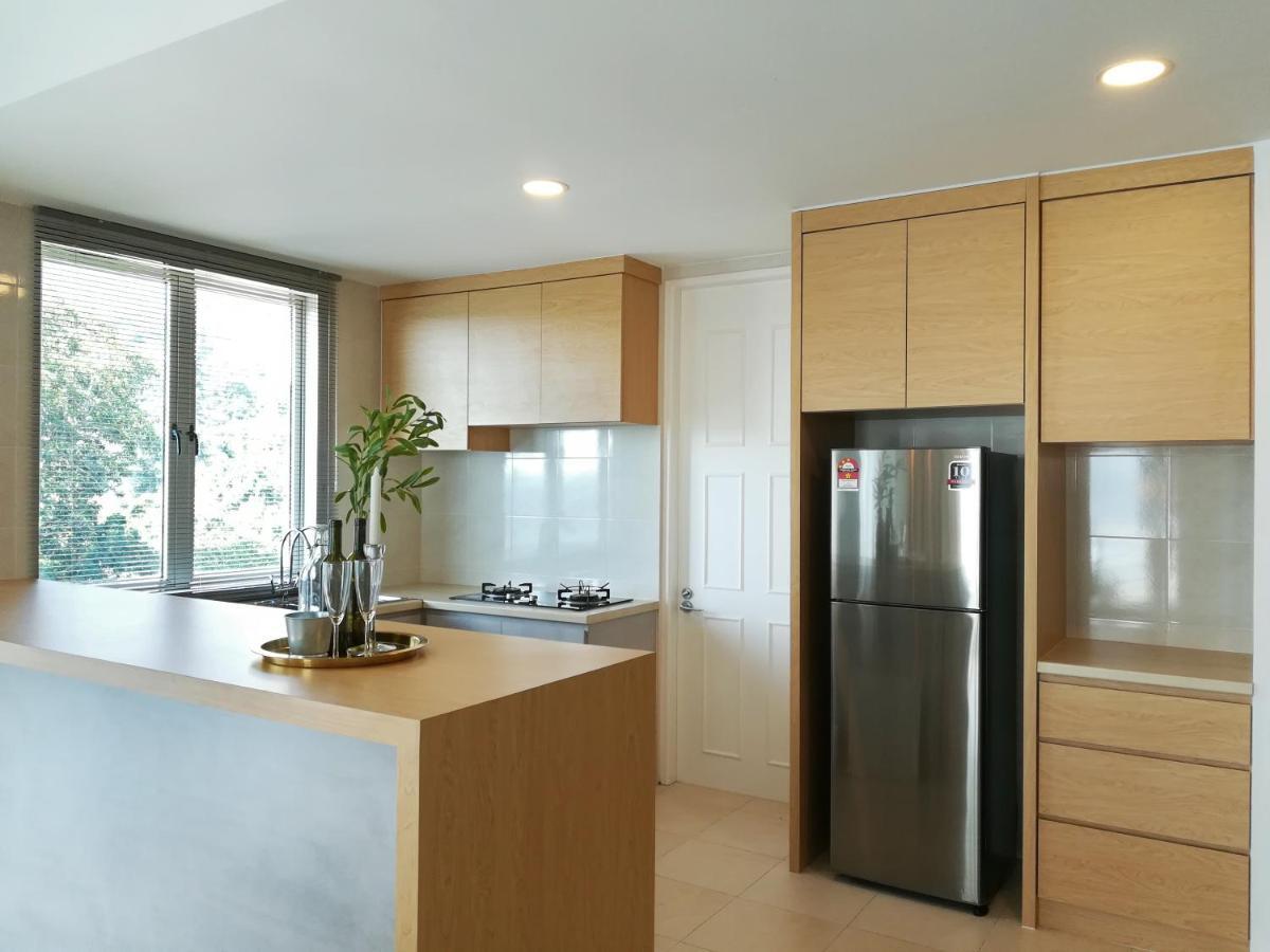 Santubong Suites B Just Like Home Damai Kuching Eksteriør billede