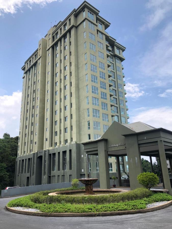 Santubong Suites B Just Like Home Damai Kuching Eksteriør billede